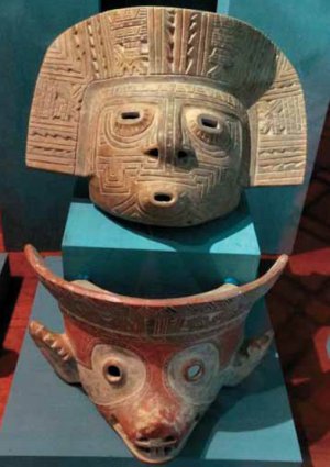 Керамические погребальные маски, культура малагана, датируются 200 г. до н.э,—200 г. н.э. Археологический музей Калима, г. Дарьей. Фото К.А. Родригеса