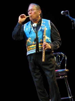 Карлос Накаи на концерте в Москве. 2012 г. Фото: Ю.В. Котенко